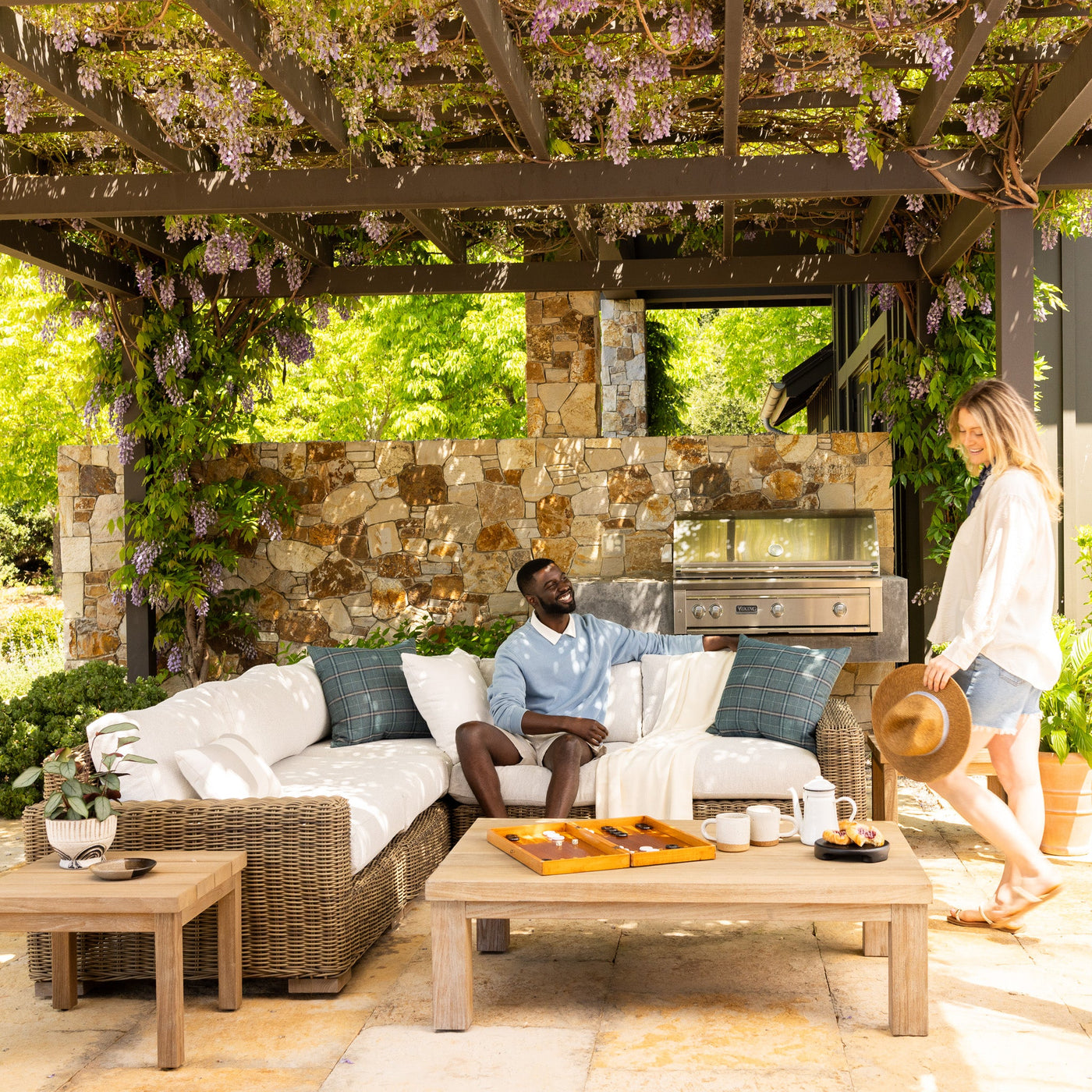 Ludlow Small Sectional