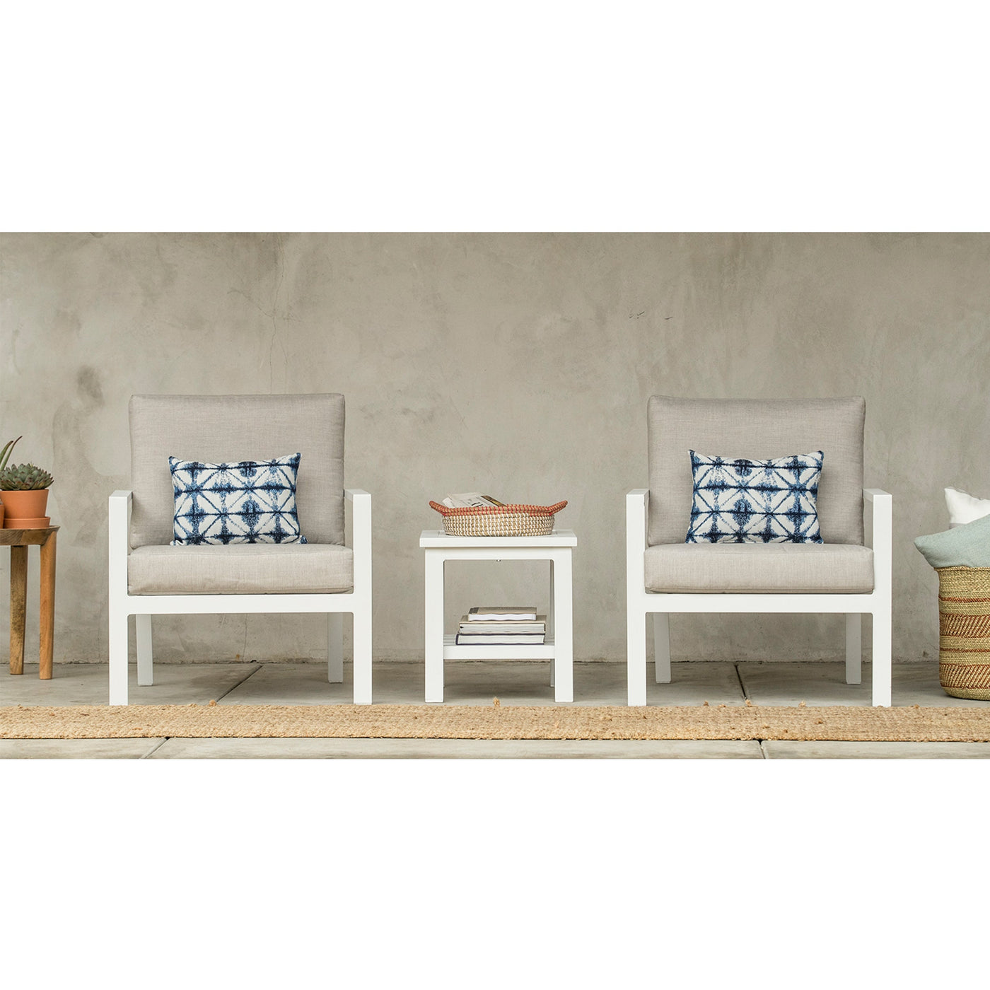  Yardbird Luna Outdoor Bistro Set Outdoor Furniture