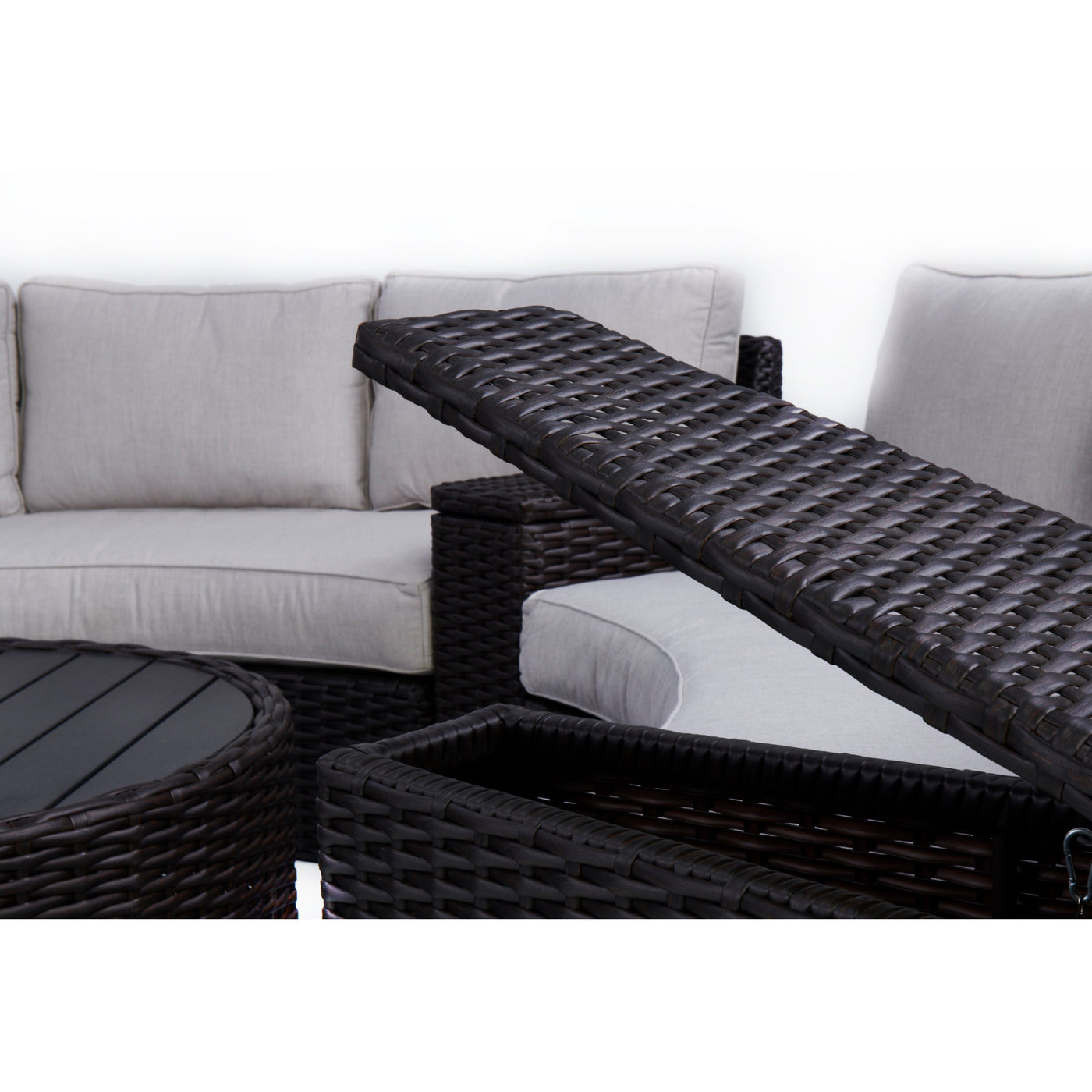  Yardbird Elliot Outdoor 8-Piece Round Sectional Set Outdoor Furniture